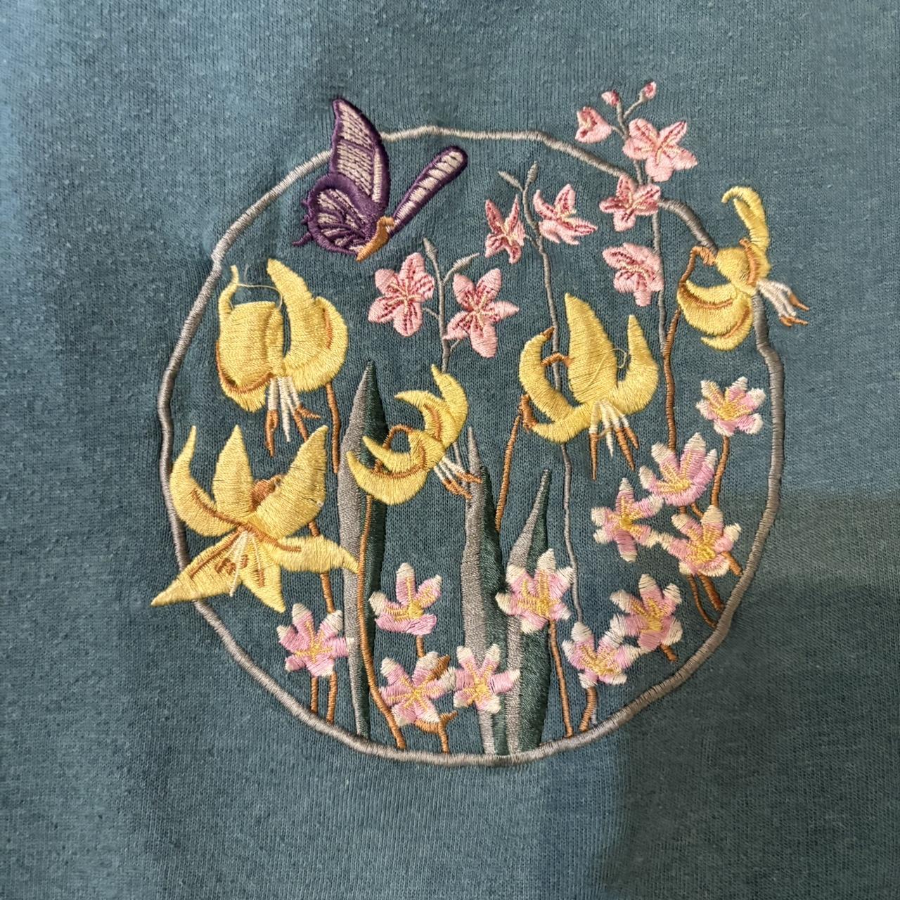 vintage embroidered crew