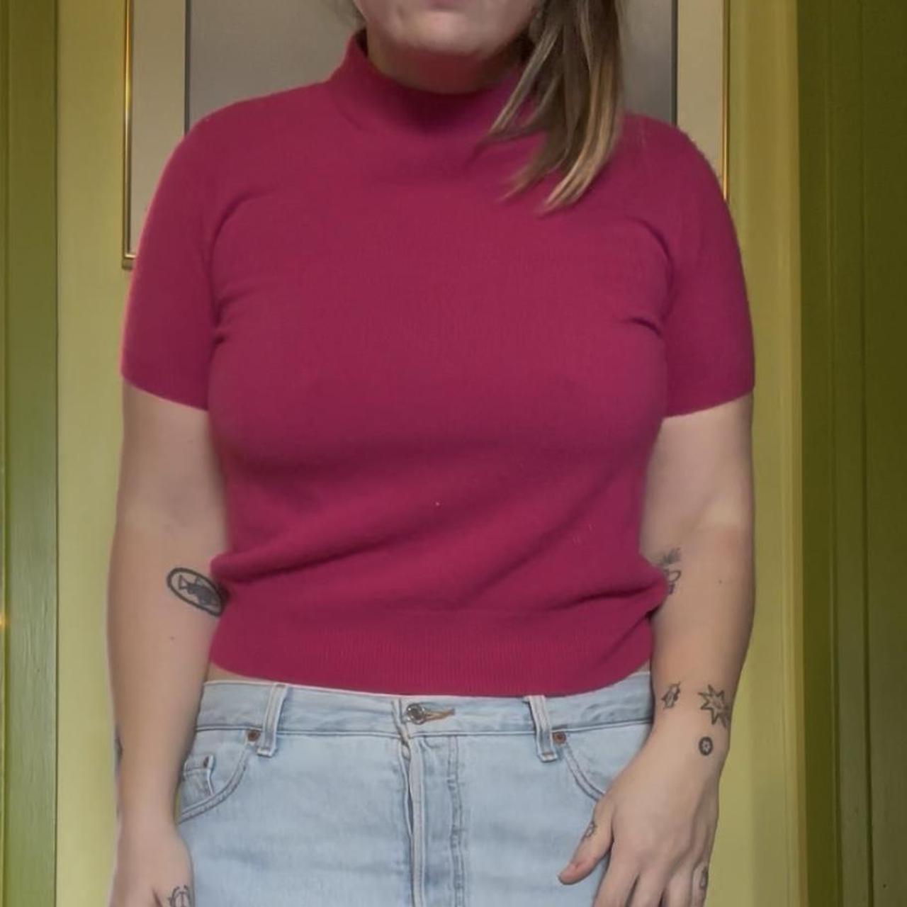 much neck short sleeve
